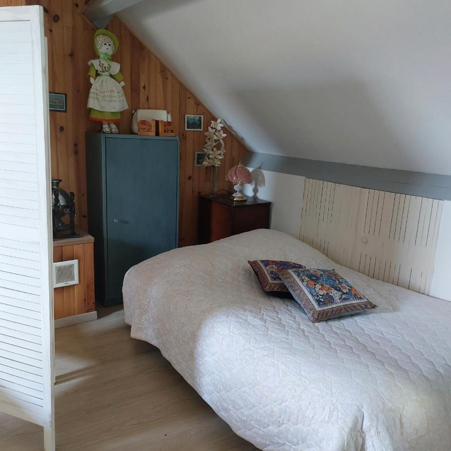 Tulipe24 Bed & Breakfast Savigne-l'Eveque Bagian luar foto