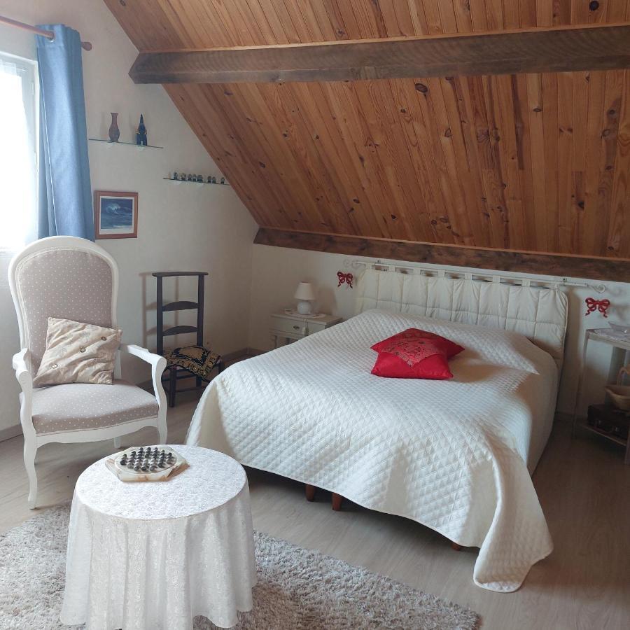 Tulipe24 Bed & Breakfast Savigne-l'Eveque Ruang foto